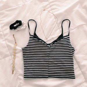 Hollister Stripped Cropped Tank Top 🌼